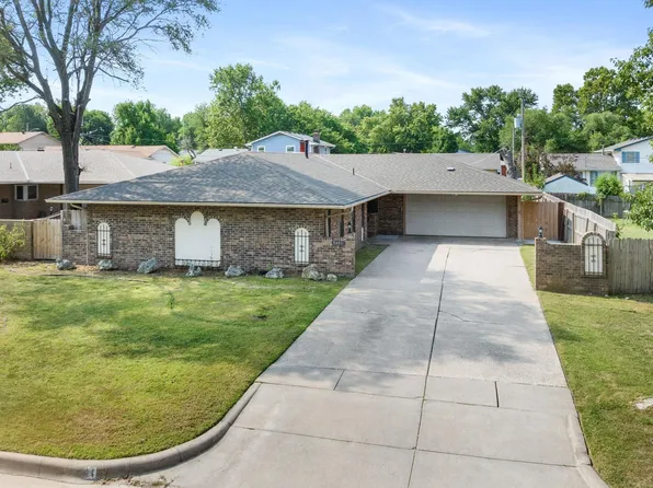 8401 E Lincoln St, Wichita, KS 67207