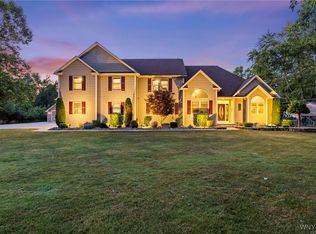 236 Michael Rd W, Orchard Park, NY 14127