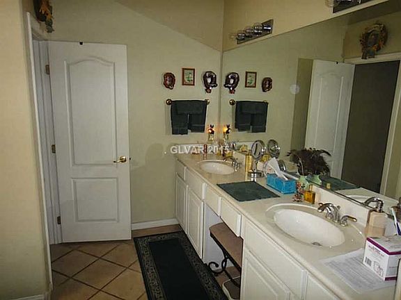 5th image of 3981 Genoa Dr