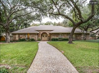 6220 Meadowcreek Dr, Dallas, TX 75254
