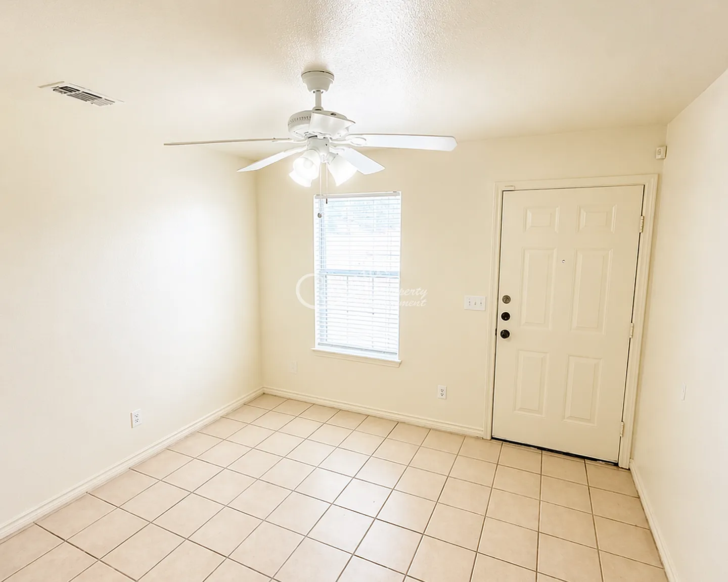 2 bed, 1.0 bath, 900 sqft, $750 — Photo 4