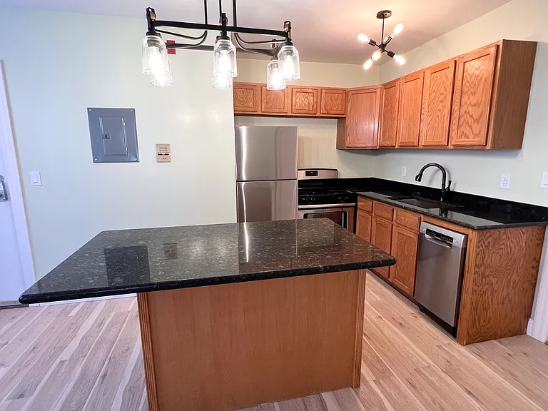 83 America St #1 — Photo 20