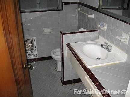 5th image of 326 Savannah Dr