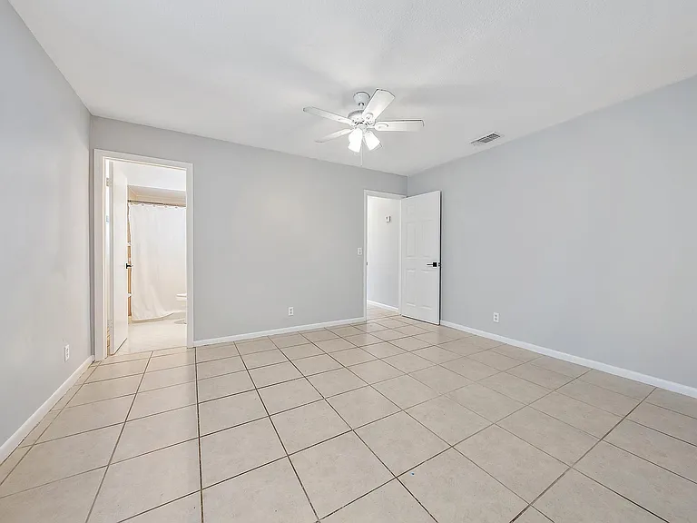 9050 E Highland Pines Blvd — Photo 13