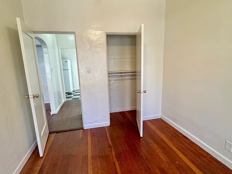 2300 Bellevue Ave #2 — Photo 7