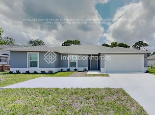 1762 SW Airoso Blvd, Port Saint Lucie, FL 34984