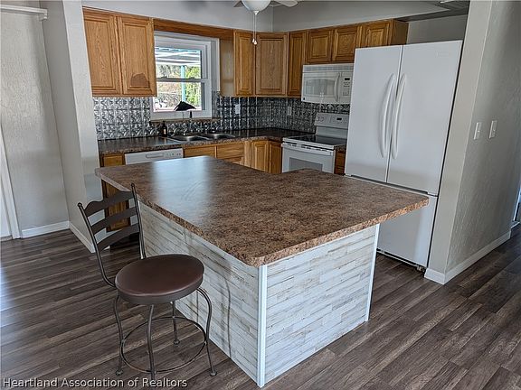 2nd image of 1103 Bellevue Ave