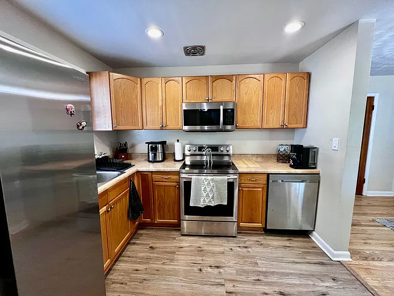 1114 Woodland Terrace Dr — Photo 6