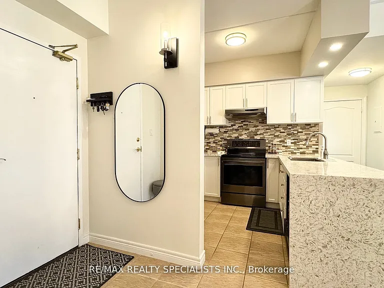 4016 Kilmer Dr #112 — Photo 10