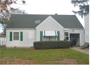 1942 Vahlen St, Madison, WI 53704