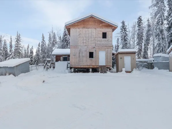1066 Propwash Dr, Fairbanks, AK 99709