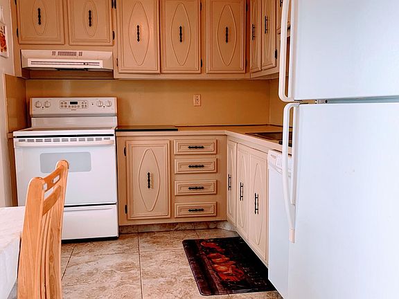 5th image of 4140 NW 44th Avenue #405