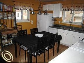 3rd image of 3981 Ziegler St