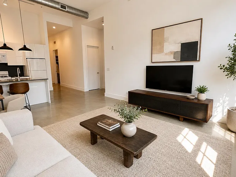 8 Erie St #304 — Photo 2