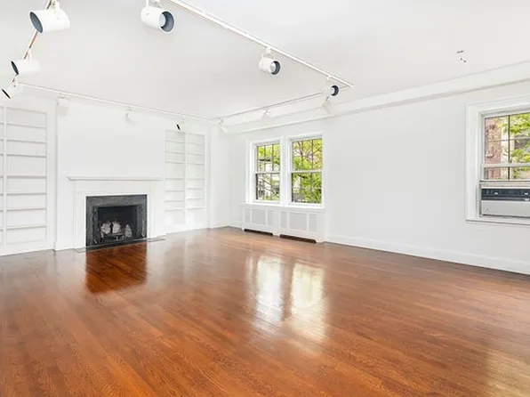 133 E 64th St APT 3B, New York, NY 10065