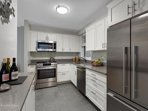 2nd image of 440 E 57th St APT 12B