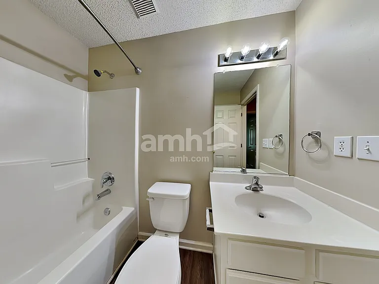 3087 Canterbury Park Dr — Photo 18