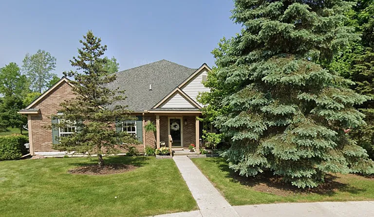 4043 Stonebridge Dr — Photo 1