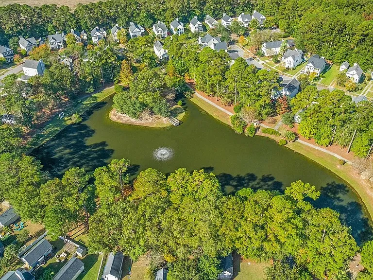 1715 Alan Brooke Dr — Photo 21