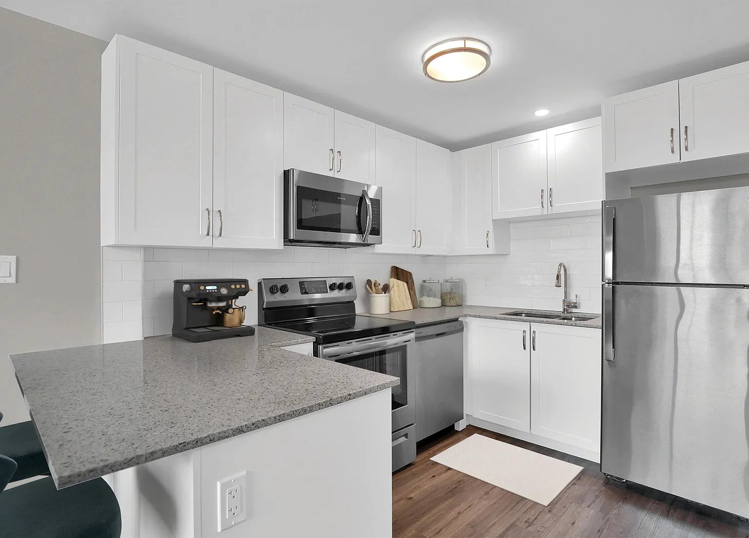 Riverstone Place — Photo 3
