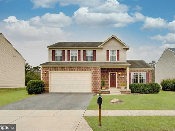 3rd image of 605 Clarkson Dr