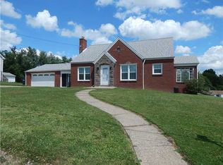 561 Elm St, Canonsburg, PA 15317