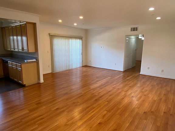 2nd image of 428 E Santa Anita Ave APT 204