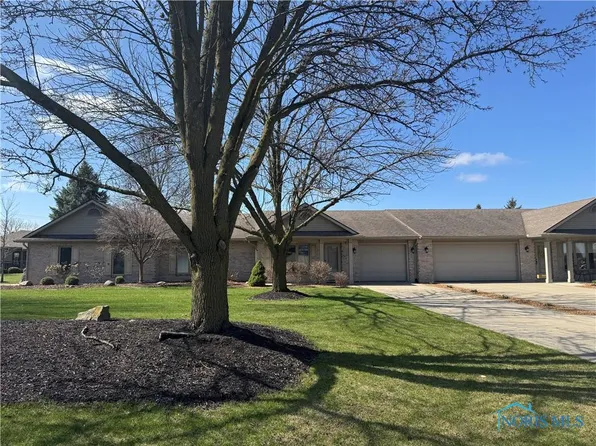 105 N Pointe Dr, Archbold, OH 43502