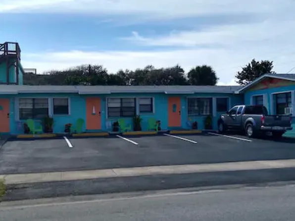 402 S Orlando Ave, Cocoa Beach, FL 32931