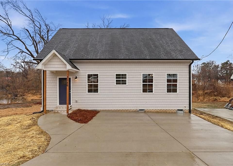 1st image of 3546 Riverside Dr