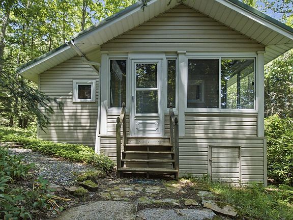 2nd image of 632 Westside Rd