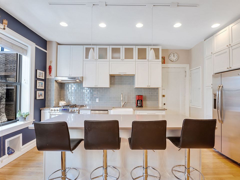 1st image of 860 W 181st St APT 64