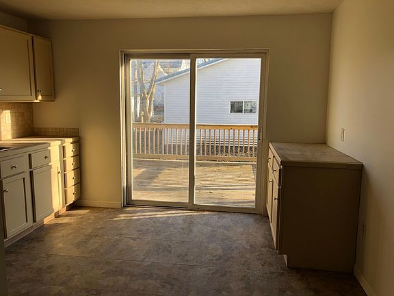 5th image of 120 N Plum St
