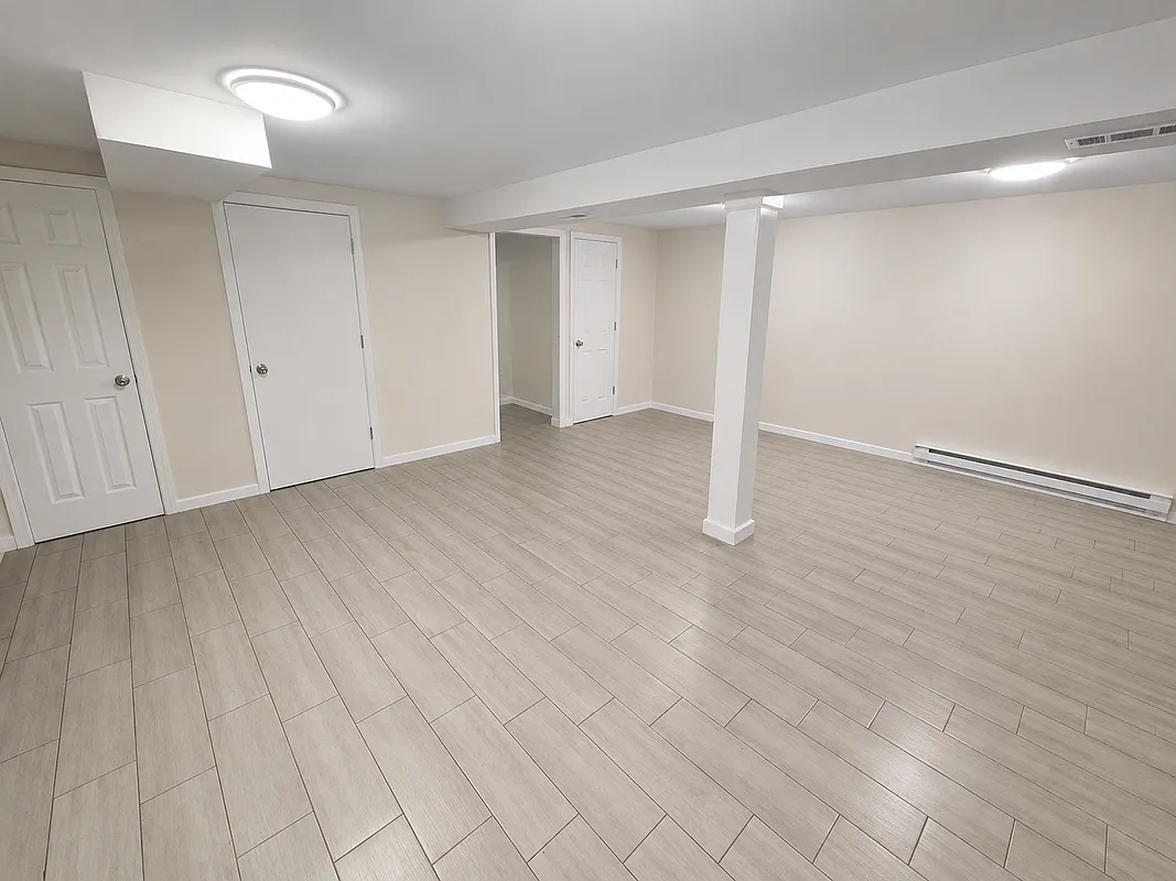 2 bed, 1.0 bath, 700 sqft, $2,500 — Photo 4