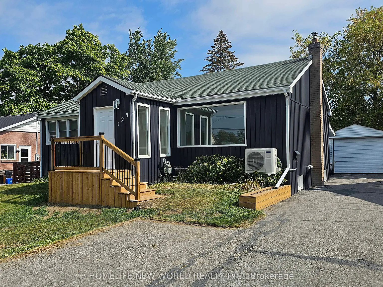 3 bed, $2,200 — Photo 3