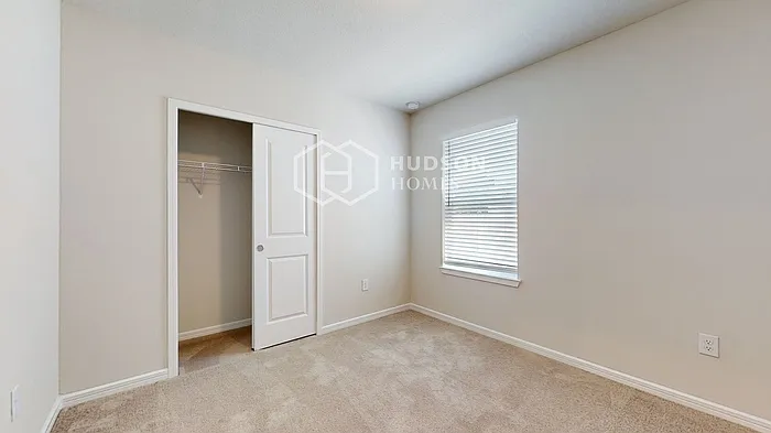 3839 Spruce Creek Dr — Photo 20