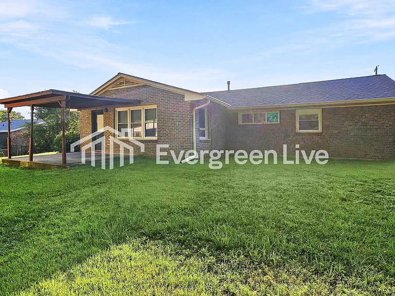324 Carol Villa Dr — Photo 15