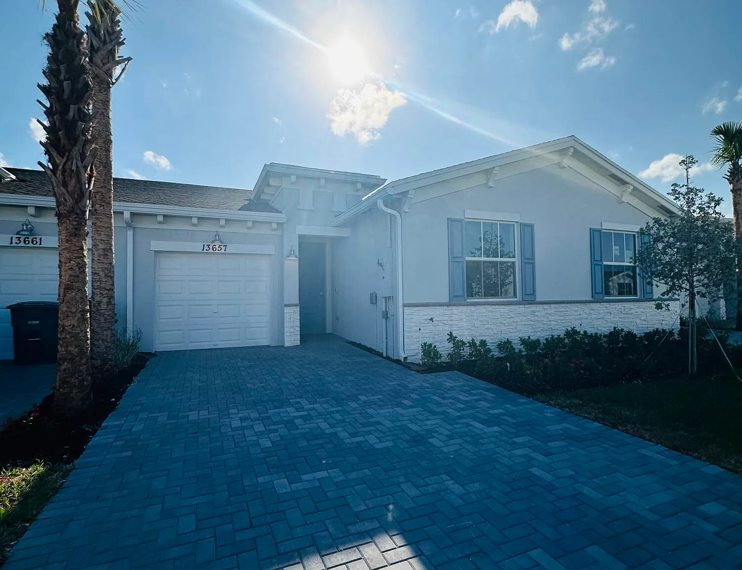 2 bed, 2.0 bath, 1319 sqft, $3,000 — Photo 1
