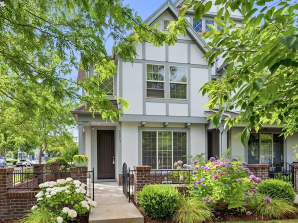 28875 SW Costa Cir, Wilsonville, OR 97070