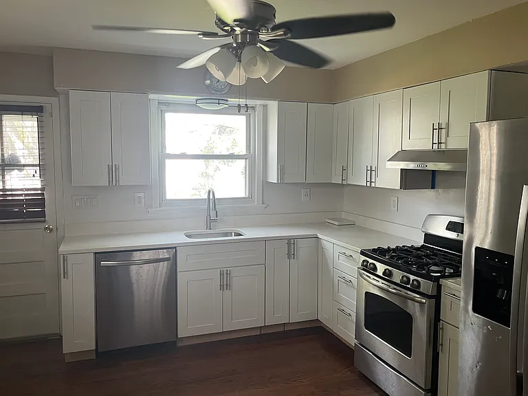 11 Grey Rock Ave #1 — Photo 21
