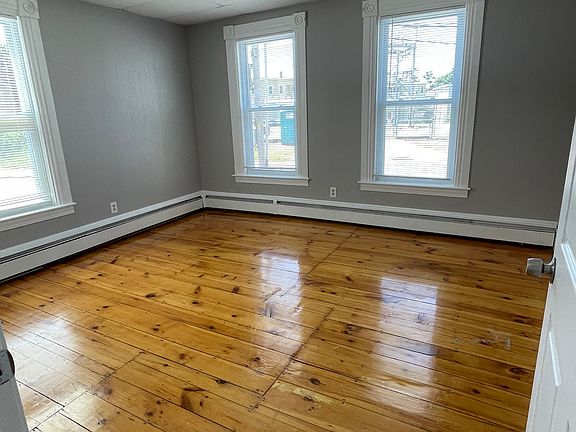 2nd image of 73 Malvern St APT 1B
