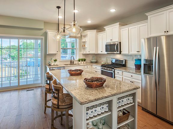 Easy kitchen storage