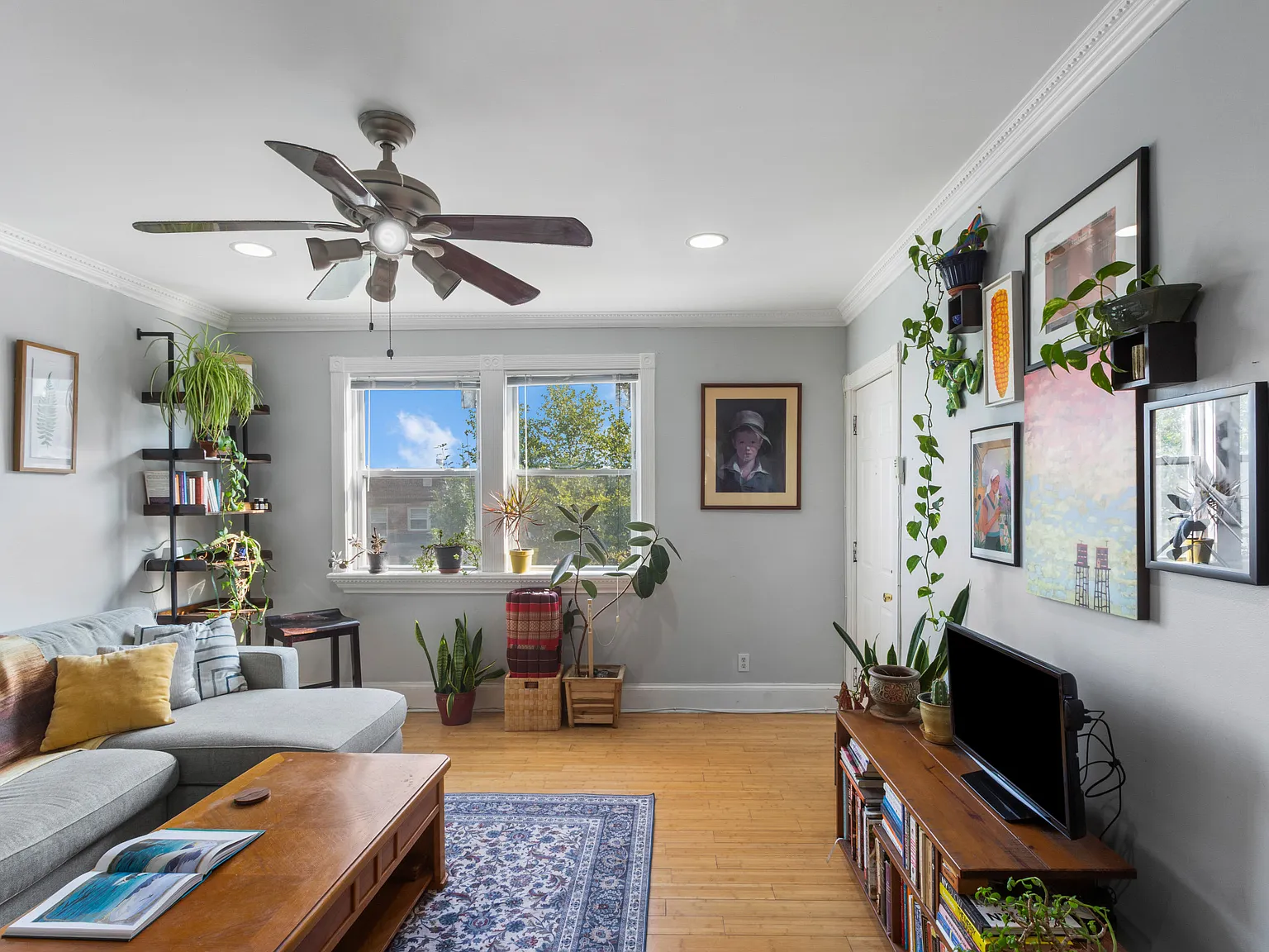 2 bed, 756 sqft, $2,225 — Photo 1