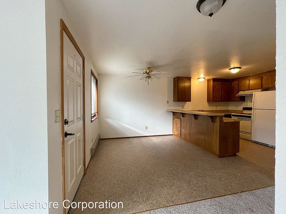1st image of 14207 Admiralty Way Unit 1