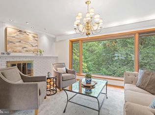 3020 N Peary St, Arlington, VA 22207
