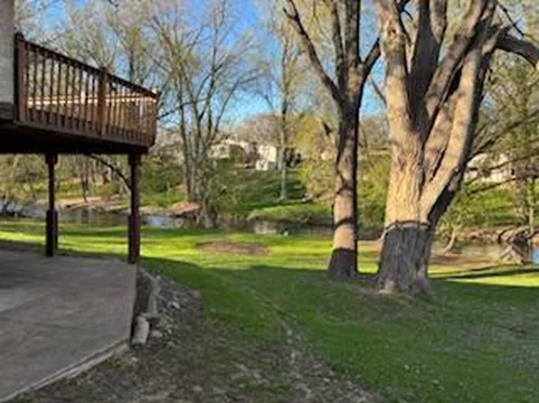 315 Rice Creek Ter NE, Fridley, MN 55432