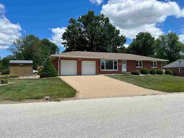 928 Christopher Ct, Quincy, IL 62305