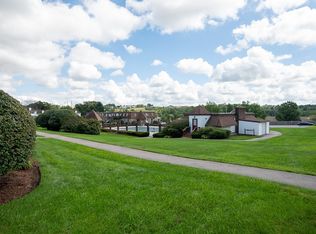 2 Williamsburg Ct UNIT 2, Shrewsbury, MA 01545
