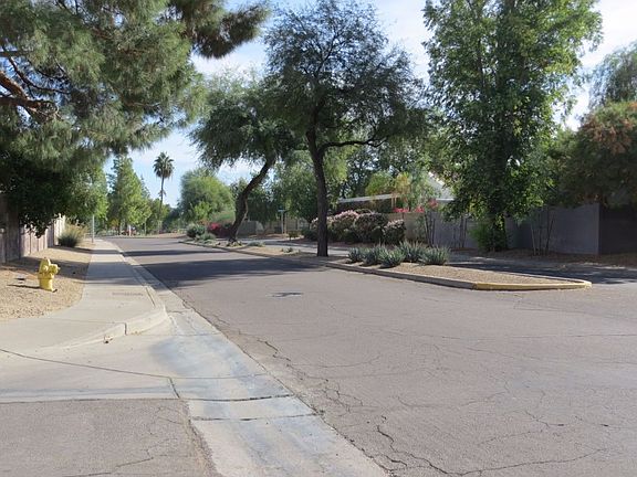 4th image of 9125 S Heather Dr