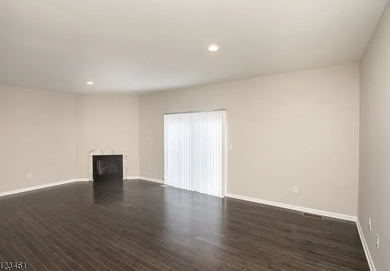 88 Arlene Ct — Photo 14